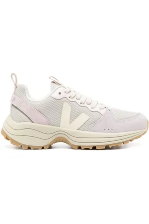 Veja Venturi sneakers med mesh