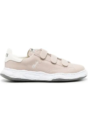 Maison Mihara Yasuhiro Charles sneakers med burrelukning