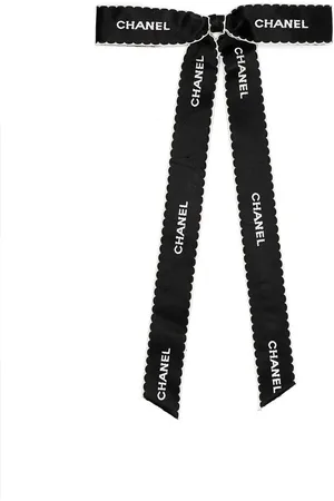 CHANEL Sløjfebroche med logobånd fra 1990-2000