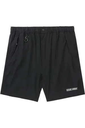 Izzue Shorts med lige ben og mellemhøj talje