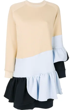Ioana Ciolacu Kjole med frynser og colourblocking