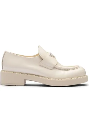 Prada Chocolate loafers i lakeret læder