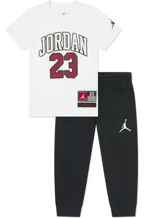 Jordan Sæt med træningsdragt og logo