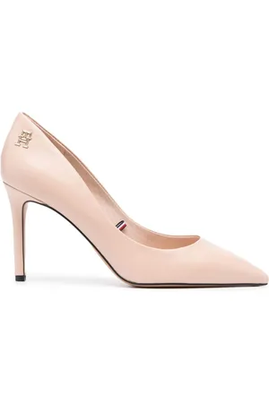 Tommy Hilfiger 90mm pumps i læder med monogramplade