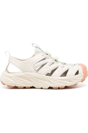 Hoka One One Hopara sandaler med udskæringsdetalje