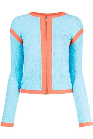 CHANEL Logopræget cardigan med lynlås