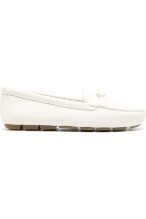 Prada Loafers i læder med logoplade