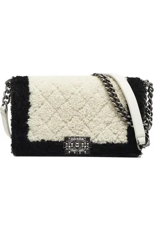 CHANEL Pre-owned Chanel Medium Shearling Boy Flap crossbody-taske fra 2015-2016