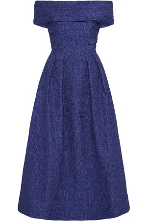 Rebecca Vallance Tekstureret mellemlang Helene kjole med off-shoulder-snit