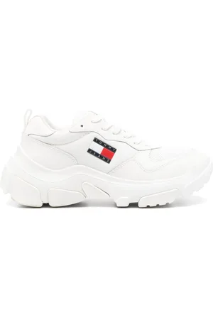 Tommy Hilfiger Loafers i ruskind med logoapplikation