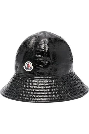 Moncler Bøllehat i høj glans med logomærke