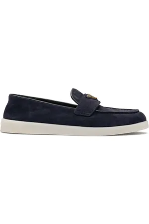 Prada Loafers i læder med trekantet logoplade og emalje