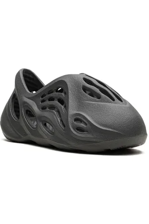 adidas Yeezy Foam RNR "Carbon" sneakers