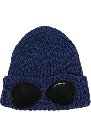 C.P. Company Ribbet hue med goggles-detalje