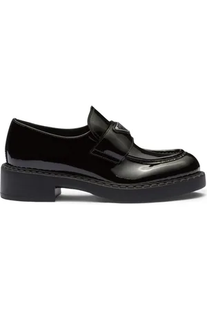Prada Chocolate loafers i lakeret læder