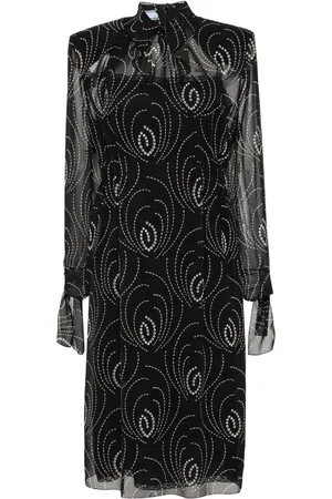 Prada Mellemlang kjole i chiffon med grafisk tryk