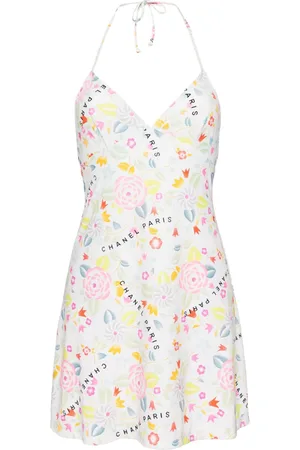 CHANEL Kort kjole med camellia-tryk