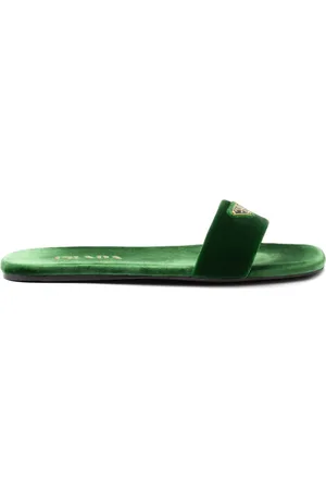 Prada Sandaler i velour med trekantet logo