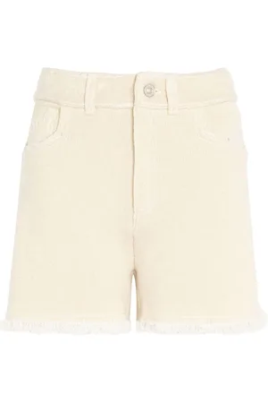 Barrie Shorts med frynsedetalje i siden
