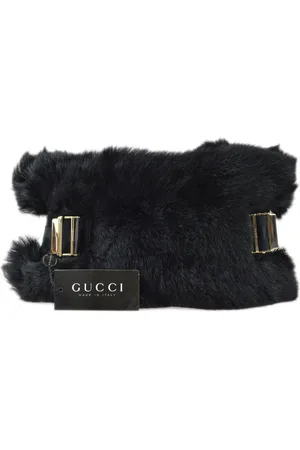 Gucci Lammeskindssjal med spænde fra 1990-2000