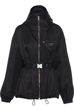Prada Re-Nylon jakke med hætte og pungdetalje