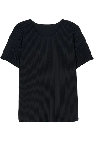 Issey Miyake Kortærmet T-shirt med plisseringer