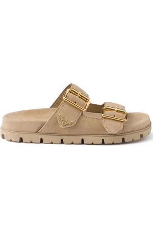 Prada Sandaler i ruskind med trekantet logo
