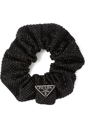 Prada Scrunchie med krystaludsmykning