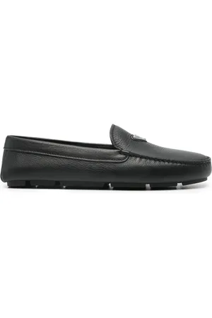 Prada Loafers i læder med trekantet logo