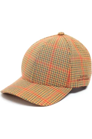 Sarah Chofakian Ternet hat