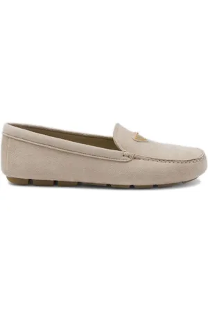 Prada Loafers i ruskind med trekantet logo