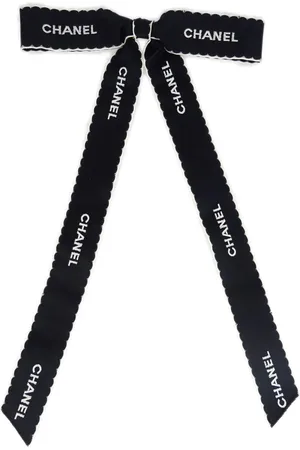 CHANEL Sløjfebroche med broderet logo fra 1990-2000