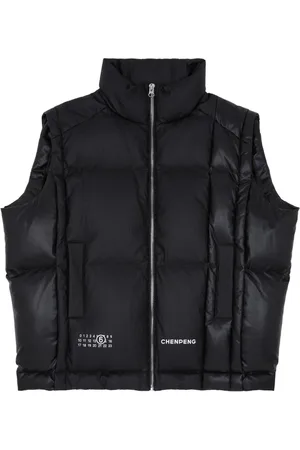 Maison Margiela X Chen Peng dunvest med nummer-logo