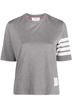 Thom Browne T-shirt med 4-Bar striber og 2003-tryk