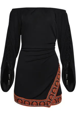 Paco rabanne Kort kjole med off-the-shoulder-snit og kontrastkant