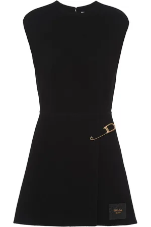 Prada Kort kjole med sikkerhedsnål-detalje