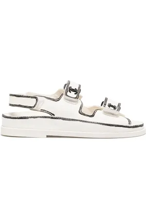 CHANEL Dad sandaler med CC-logo fra 2022