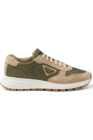 Prada Sneakers i læder med trekantet emalje-logo