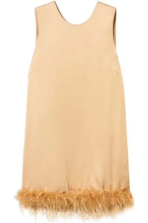 Twin-Set Kort kjole med fjerdetalje og satin-finish