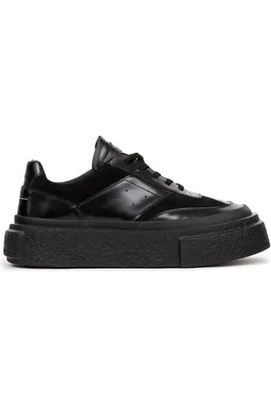 Maison Margiela Sneakers i lakeret læder med paneler