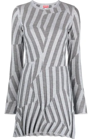 Kenzo Kort strikkjole med geometrisk mønster