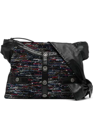 CHANEL Jakkeformet skuldertaske fra 2014