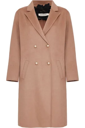 Lethicia Bronstein April trenchcoat