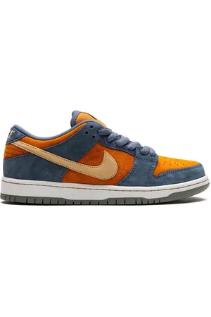 Nike SB Dunk Low "Light Carbon/Monarch" sneakers
