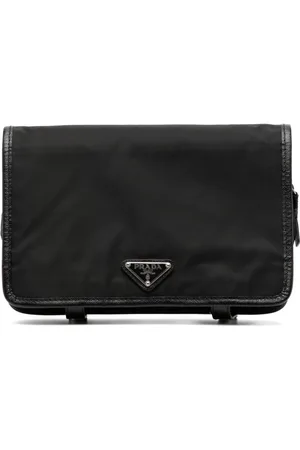 Prada Toilettaske med trekantet logo