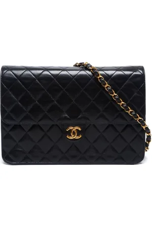 CHANEL Skuldertaske i matelassé fra 1994-1996