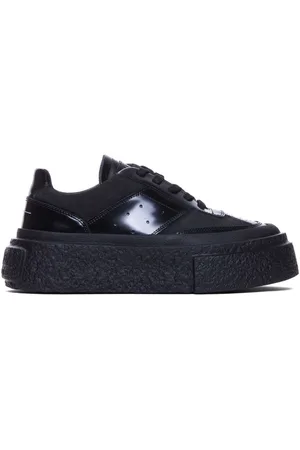 Maison Margiela Sneakers med logo og syningsdetalje