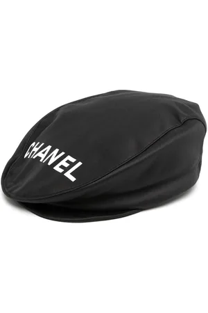 CHANEL Hat med logotryk fra 1990-2000