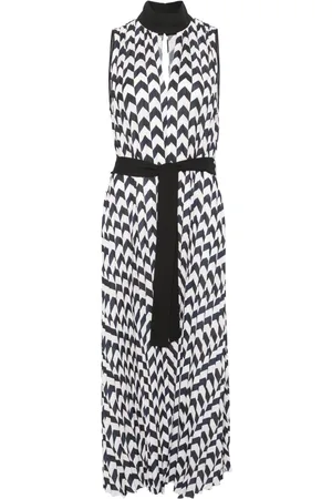 Karl Lagerfeld Mellemlang chevron-kjole med plisseringer