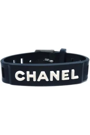 CHANEL Armbånd med logo fra 1999